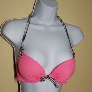 Victoria's Secret Bra💕size 34B push Up